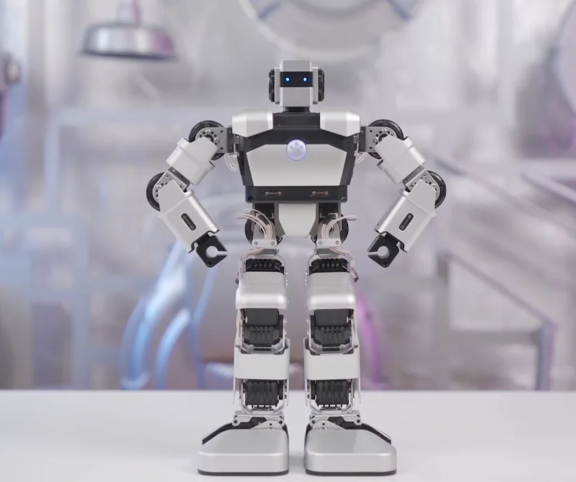 New Type Educational Programmable Interactive Robot Game stem intelligent robot