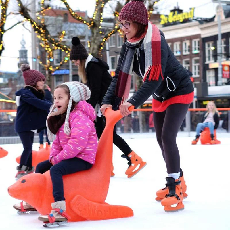 Ice rink events Seal ice Skating assistor Seal ice skates aids for children and beginner