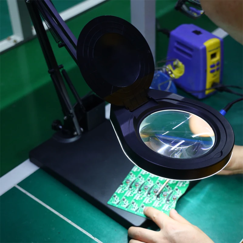 Magnifying Glass with Light and Stand, Real Glass Lens 5.5 Diopter Magnifying Lamp, 3 Color light Modes  for close work