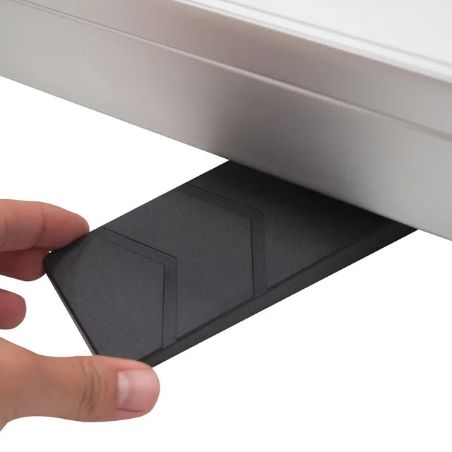 High quality popular budget retractable roll pull up banner display stand with plastic feet