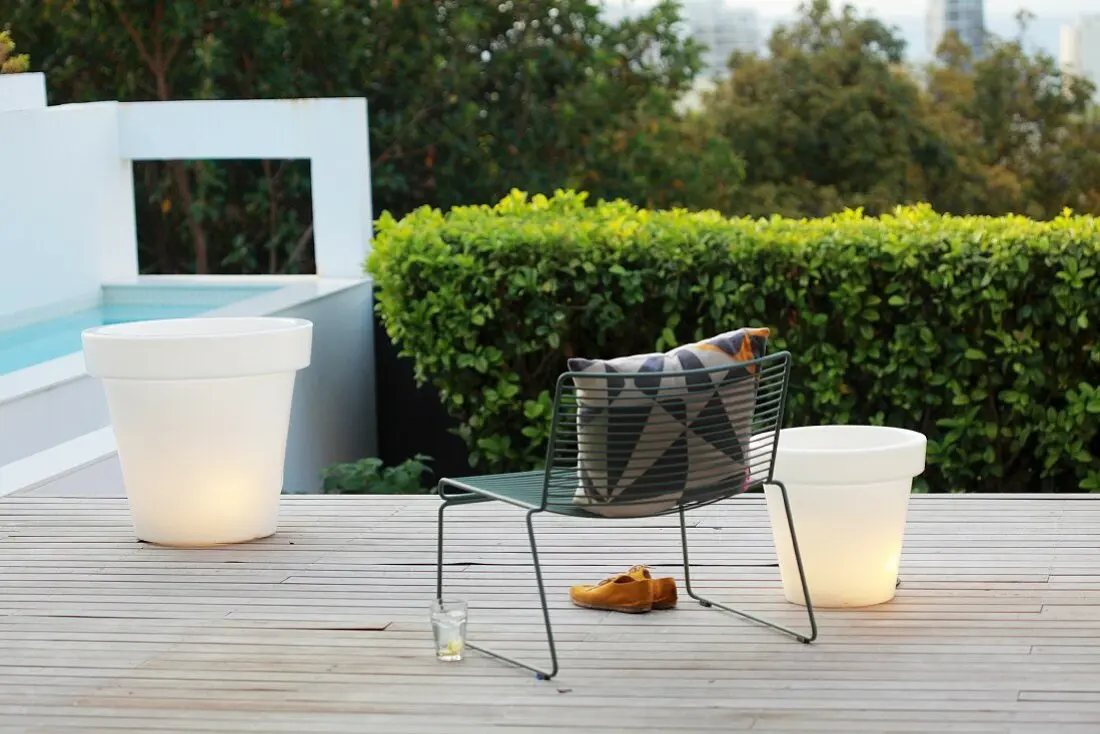 Wholesale Decoration Illuminated Planter Home Garden Illuminated LED Light Flower Pot