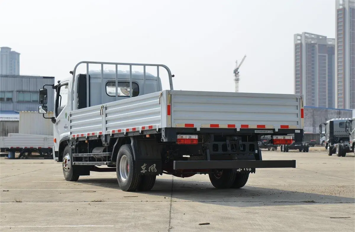 Dongfeng/JAC/Isuzu 4X2 Light Duty Commercial Trucks 3 Ton Capacity Tipper Cargo Truck Isuzu Light Duty Cargo Truck