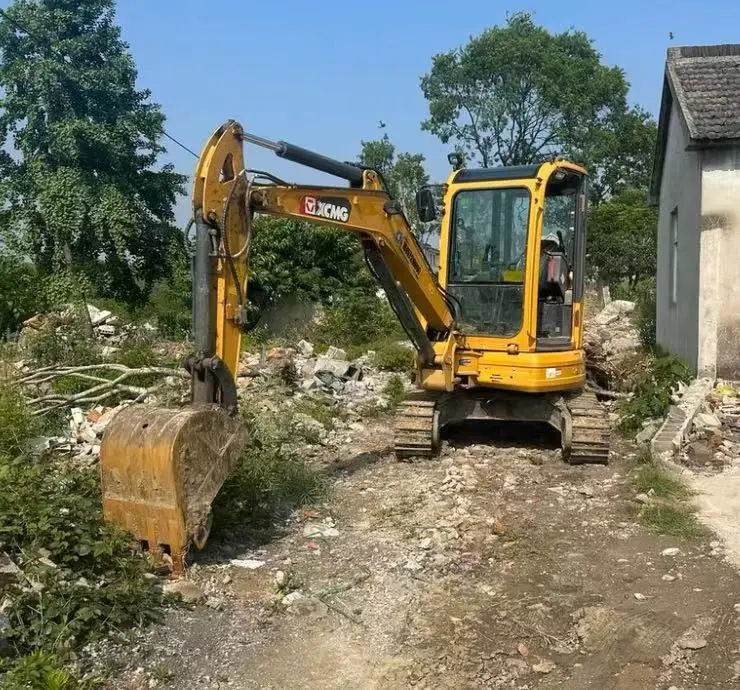 BEST SELLING original Manufacturer XE35 3.5 Ton good price on sale Tiny Mini Excavator