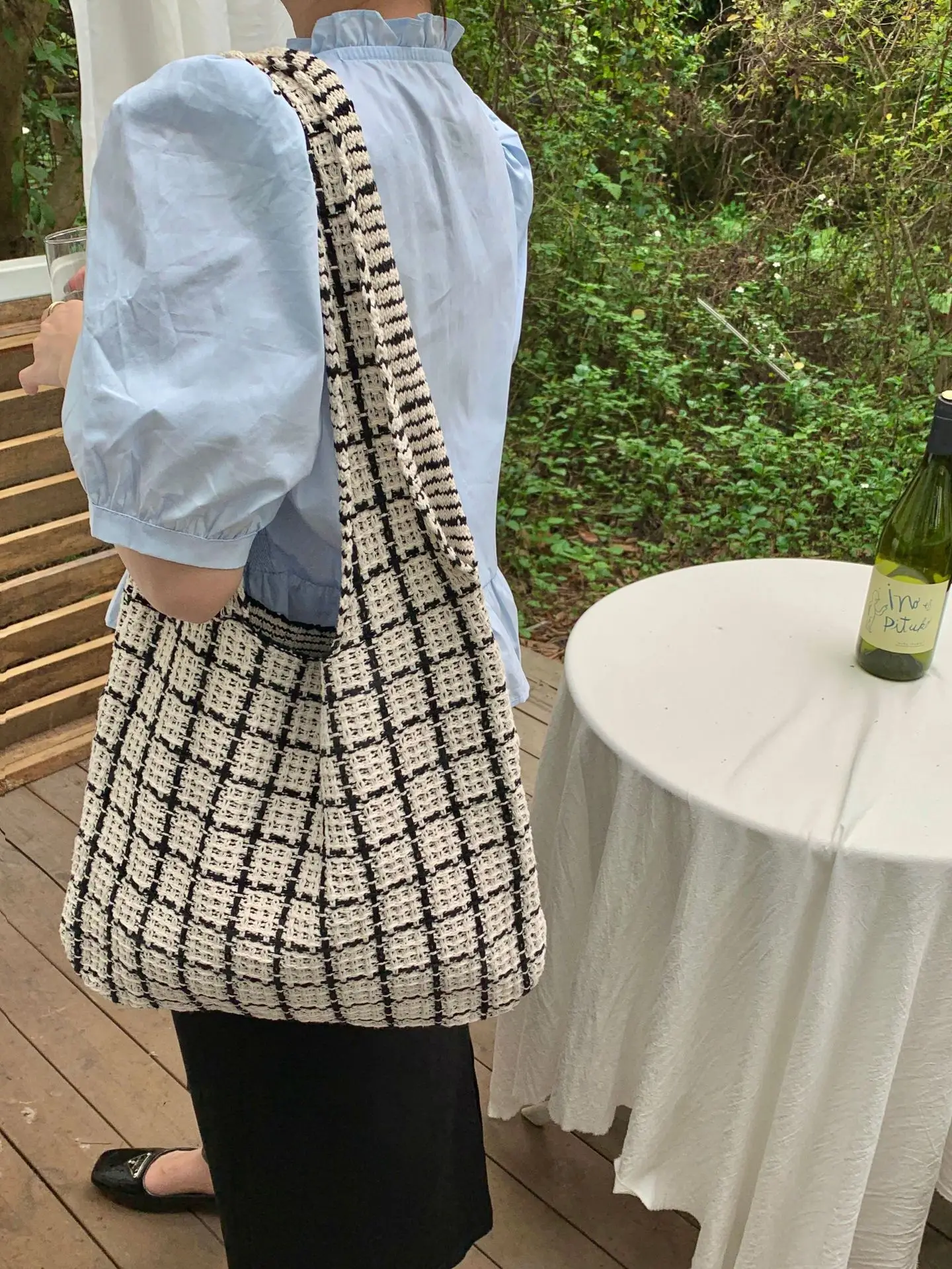 New Arrivals Korean Fashion Designer Plaid Knitted Bag Woven Large Capacity Tote Bags Elegant Handbag Versatile Shoulder Bag