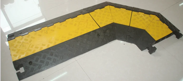 Road Driveway Curb Ramp Cable Hose Protector 45 corner 3 channels Cable Protector