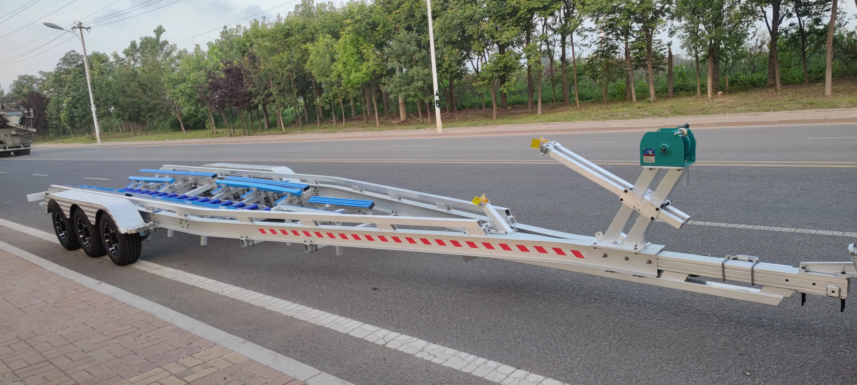 35ft Poly Bunks 5 Ton Boat & Watercraft Trailer with Aluminum Can Capacity