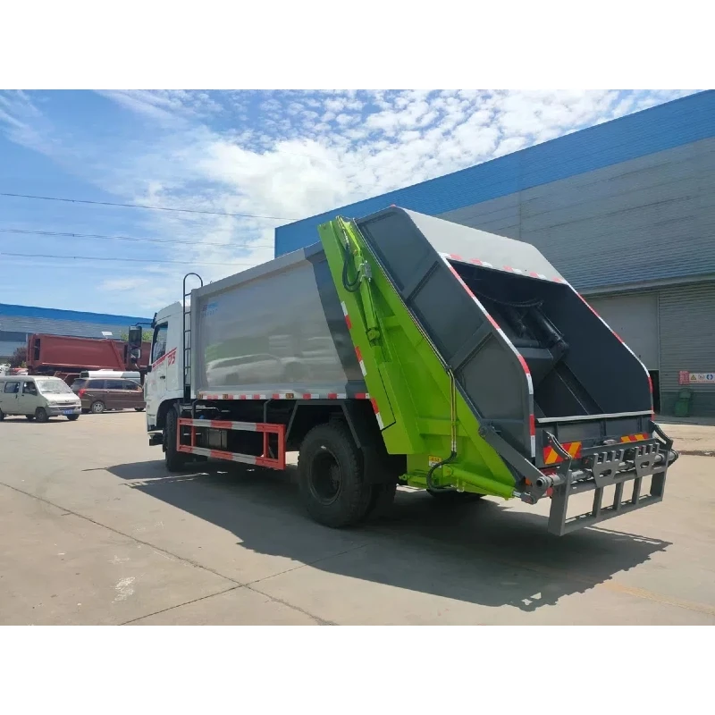 New garbage truck Dongfeng 4500mm wheelbase with remote control of 15 square compression garbage truck