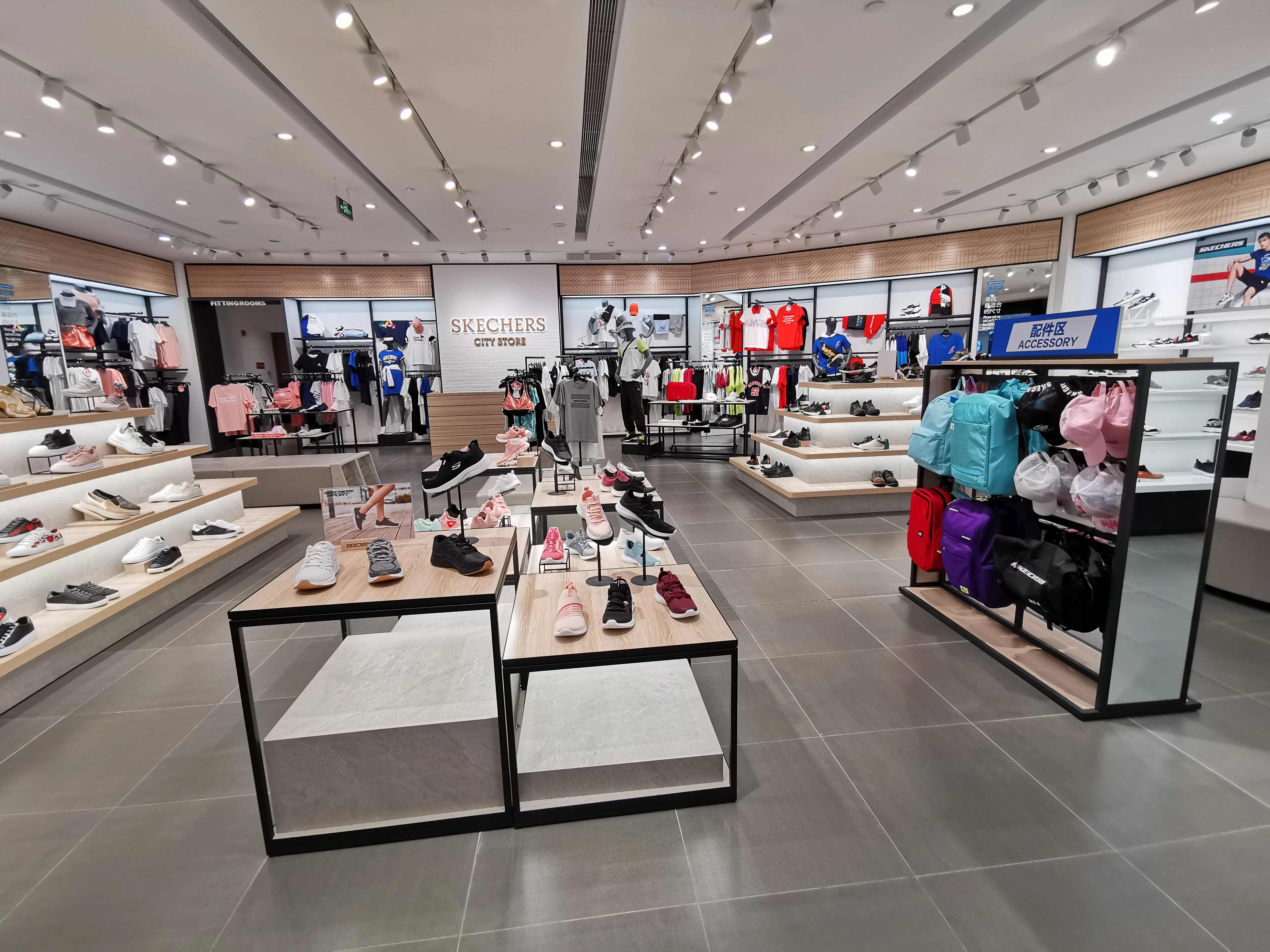 names footwear decoration ideas shoe display table shops