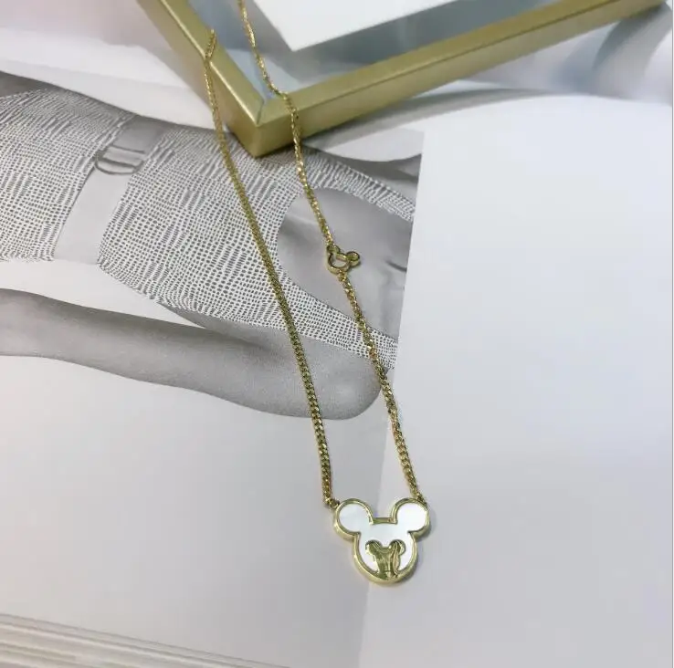 Titanium steel 18K real gold electroplating does not fade white Fritillaria Bear Necklace light luxury Mickey Mouse Necklace