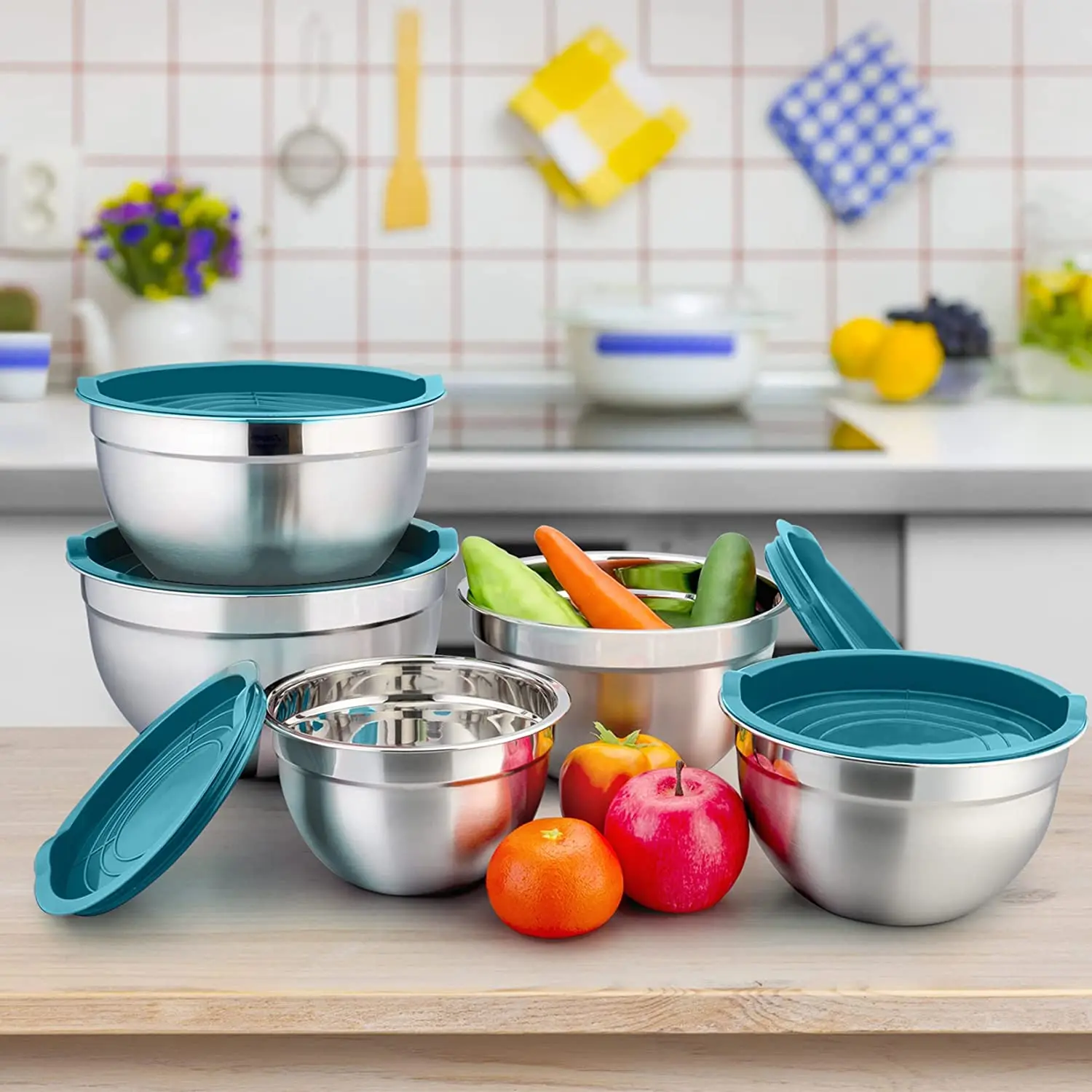 Mixing and Serving Set of 5 Metal Salad Bowls Stainless Steel Kitchen Bowl Sets with Green Airtight Lids