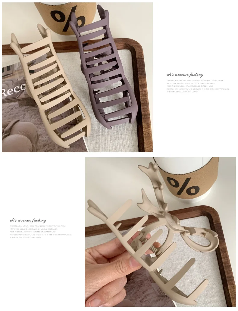 Yucat Wholesale Custom 11.8cm Korean Big Hair Clip Accessories Plastic Matte Bulk Hair Claw Clips For Thick Hair