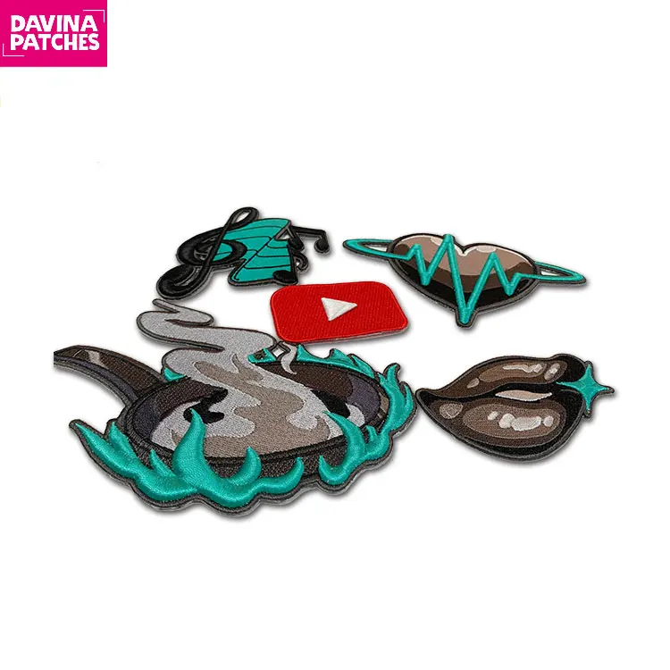 3D Custom Family Crest Souvenir Patch Iron Woven Soft Custom Embroidery Logo Sports Embroidered Patches Felt+thread Embroidery