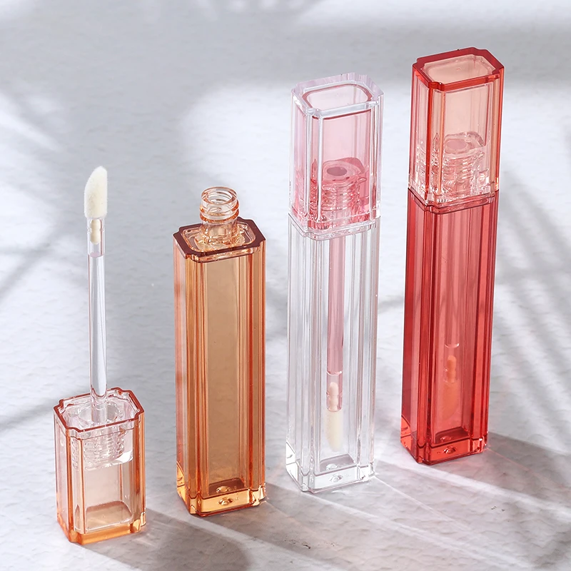 CY828 Transparent packaging container empty lip gloss tube thin flat long lip gloss bottles with different colored clear wands