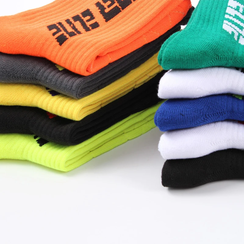 Wholesale Manufacturer Custom Men Ankle Sports Cotton Socks For Men With Logo Custom Low Moq Socks High Quality Custom Colors