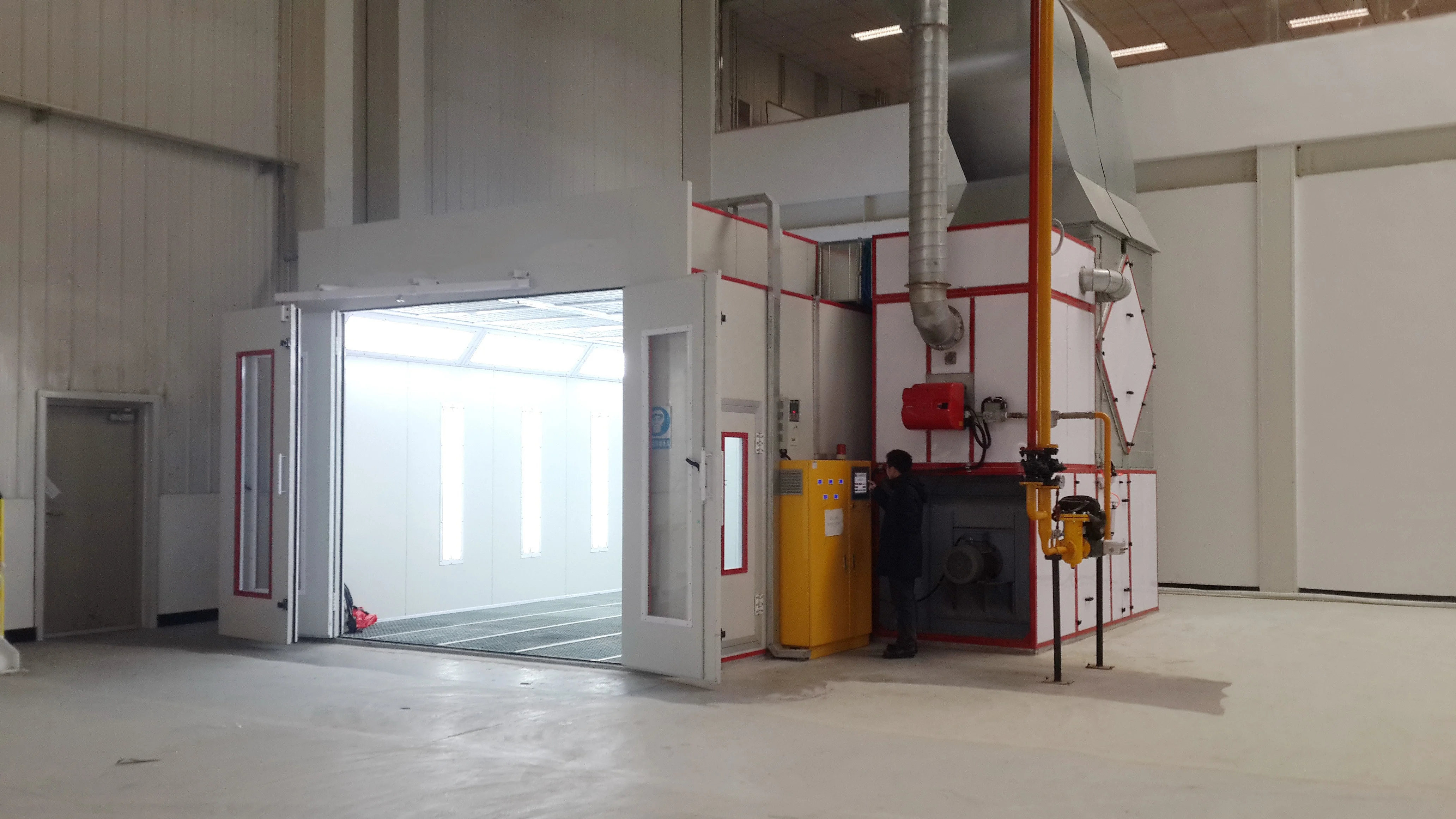 Распродажа распылительная камера в европейском стиле с управлением PLC для наружной походной палатки на водной основе