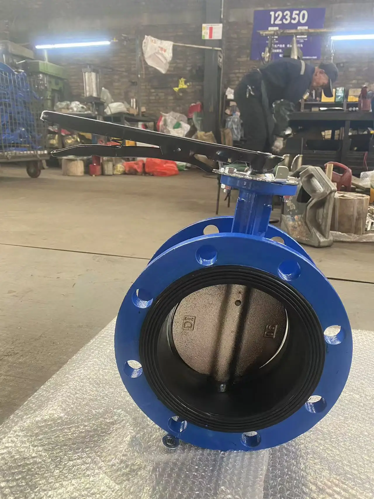 Flanged Cast Iron Manual butterfly Valves Are Generally Used for Warm Water