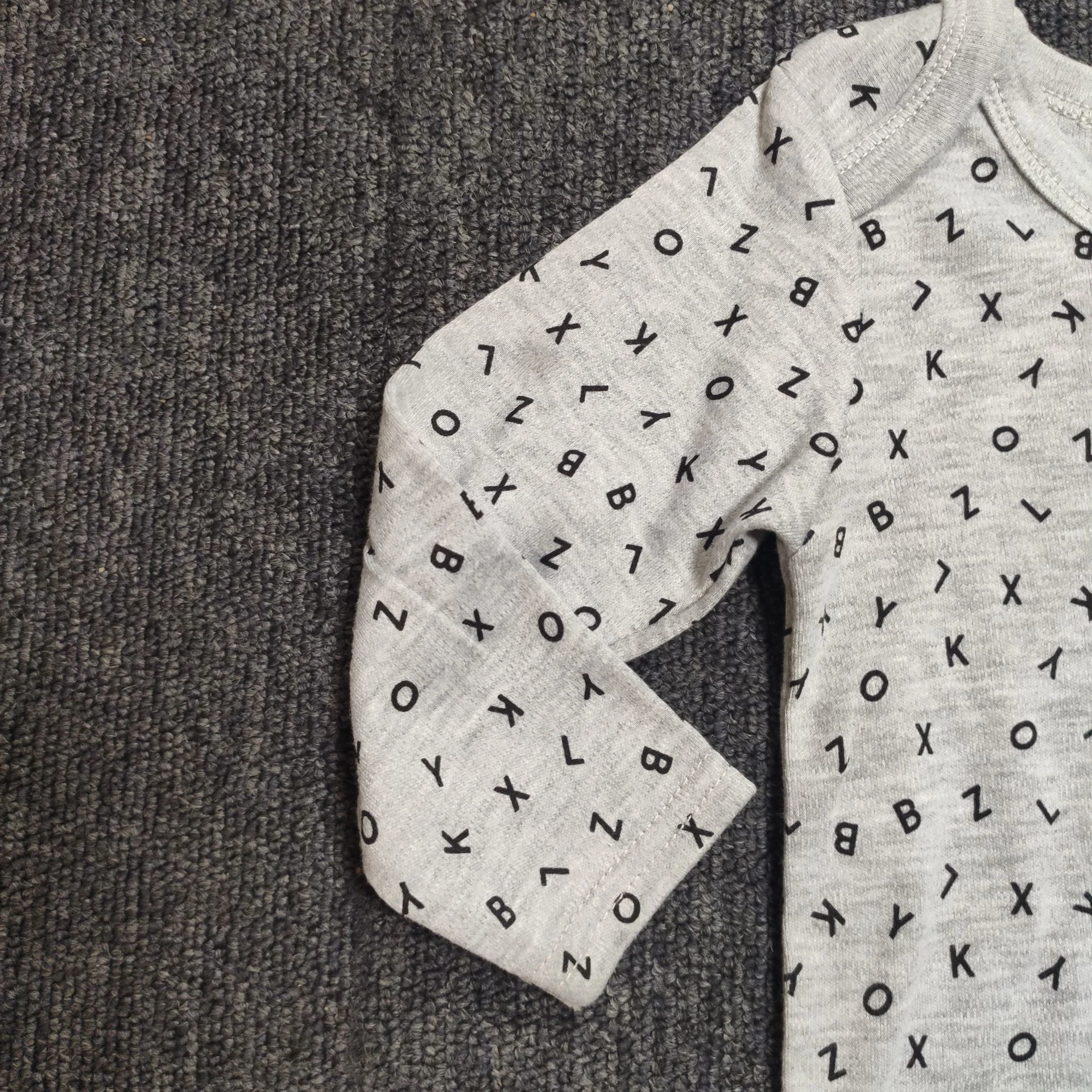 
Accept Custom LOGO unisex 100% cotton long-sleeved Baby T-shirt 