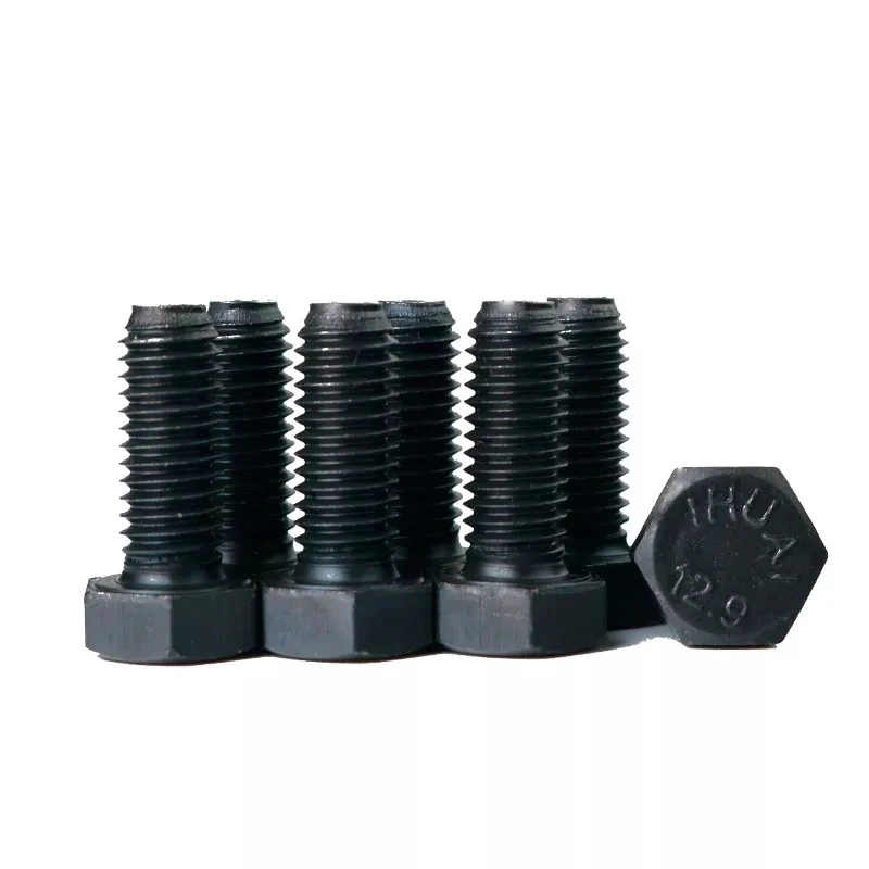 Винты с шестигранной головкой DIN931