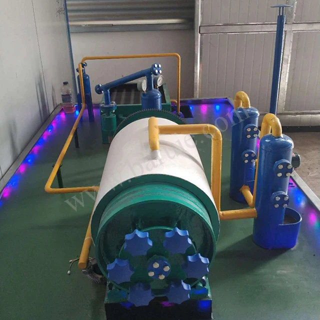 Небольшой лабораторный пиролизный реактор из нержавеющей стали