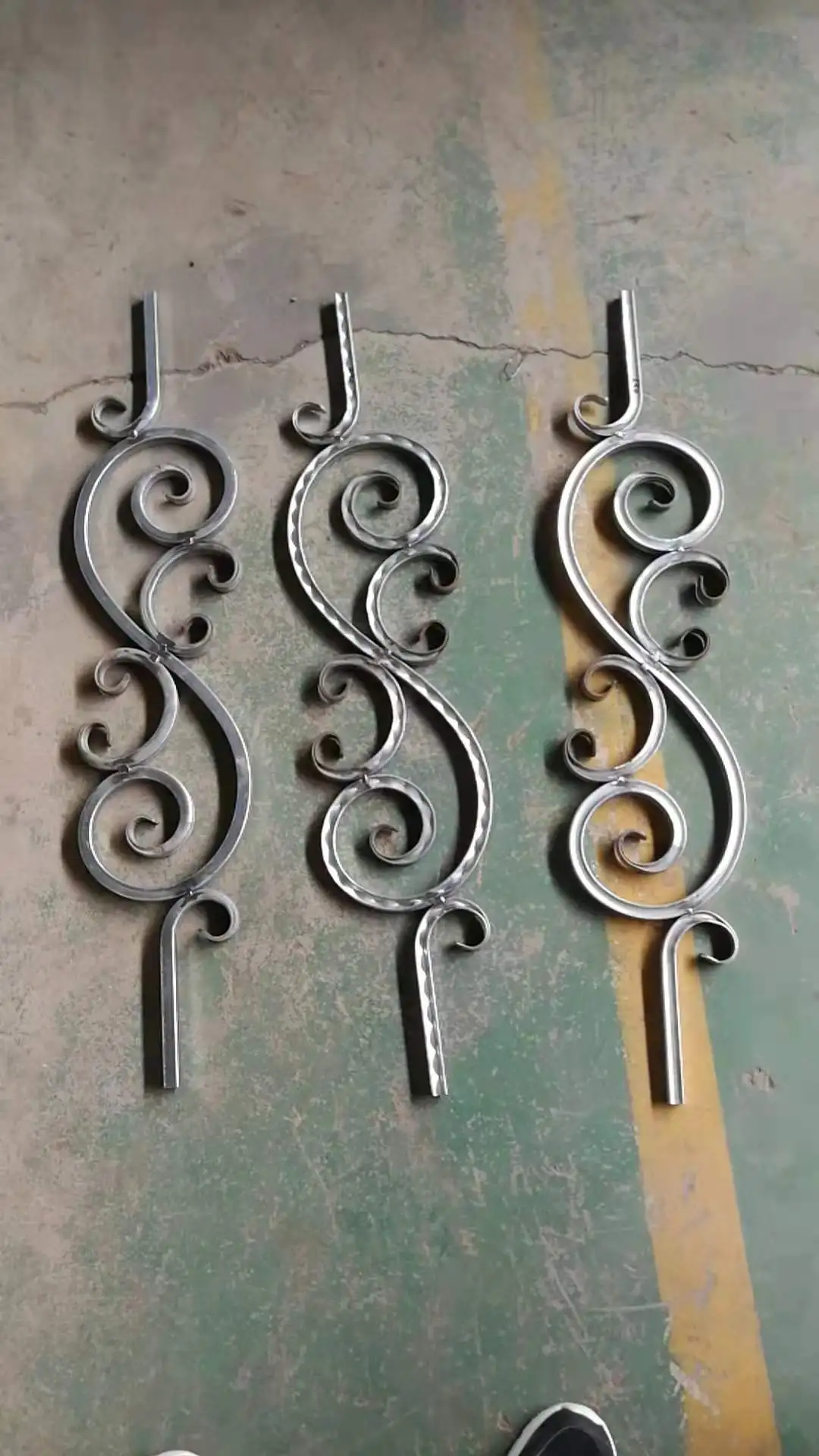 Pipe Bending machine.jpg