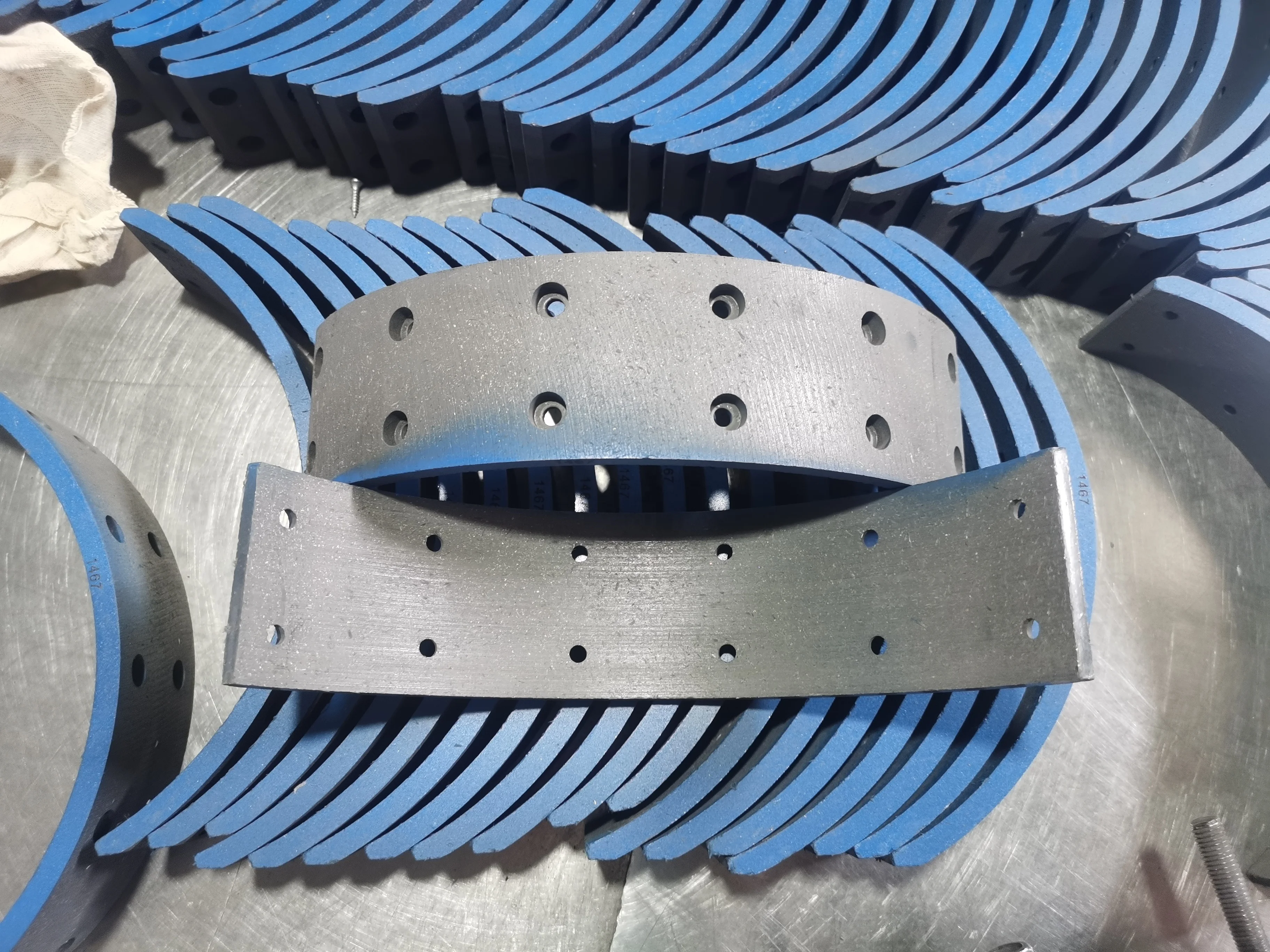 Truck Parts Brake Lining Hino   Material Brake Shoe Lining 1467/ T320-758A canter   Truck Hino 500 BRAKE SHOE JAPANESE