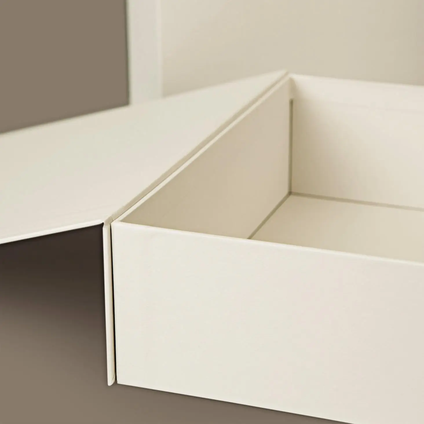 Luxury Rigid Folding Black Paper Packaging Magnet Closure Lid Cardboard Foldable Magnetic Gift Box with Logo