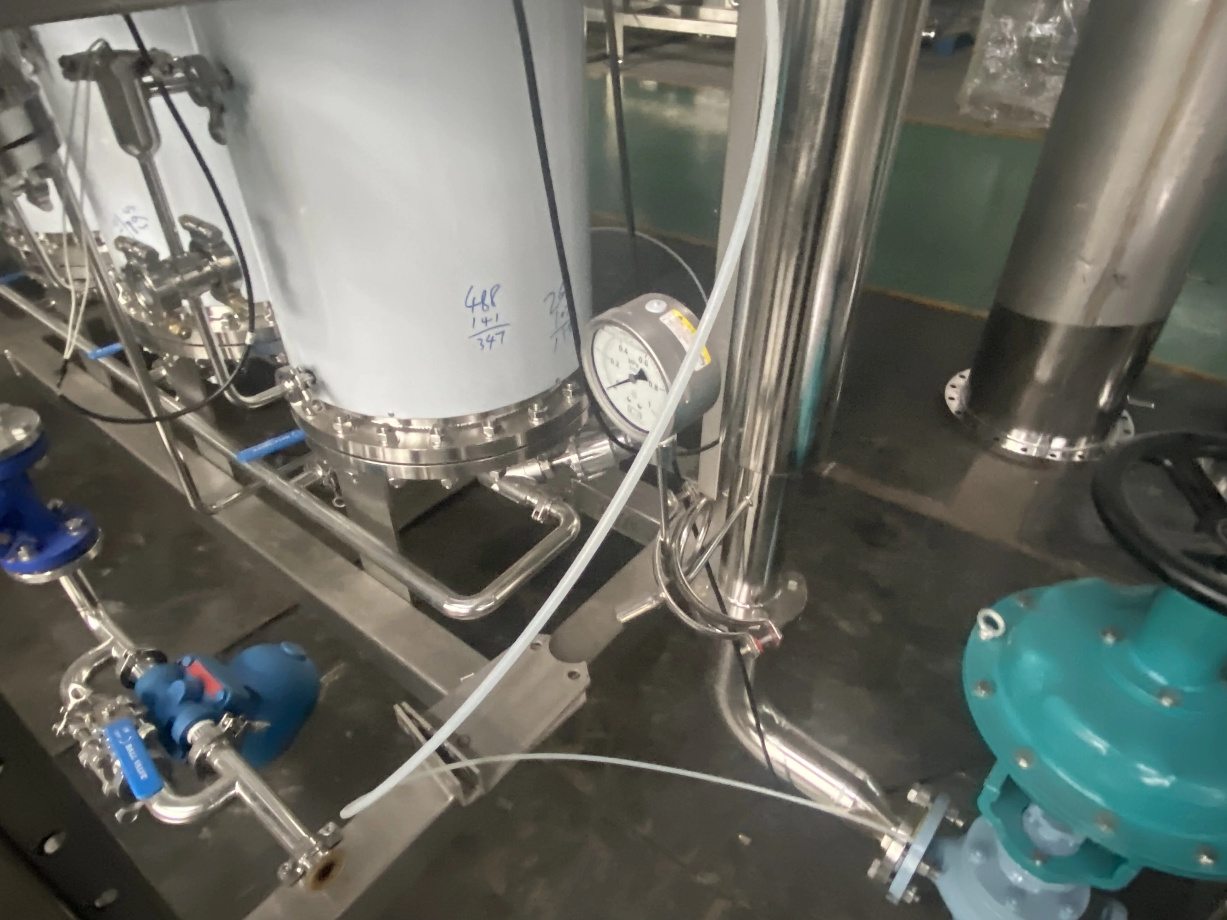 Muliti-effect water distiller to produce wfi