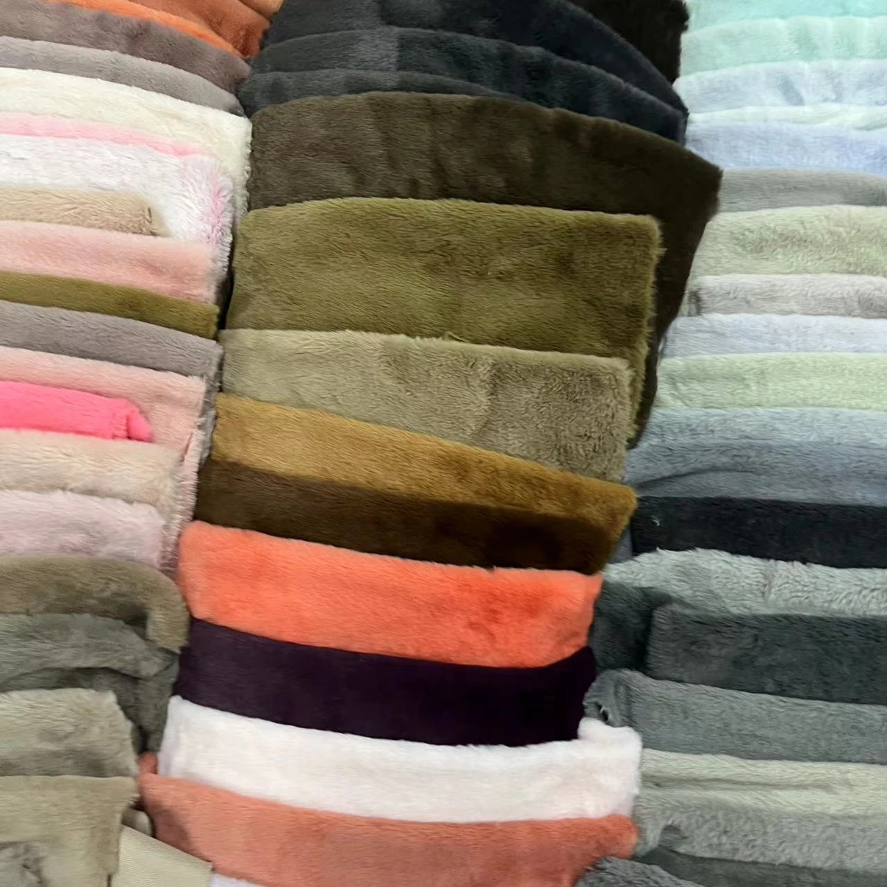 Colorful Printed Polyester Red Plush Faux Rabbit Fur Cheap Curtain Fabrics For Garment