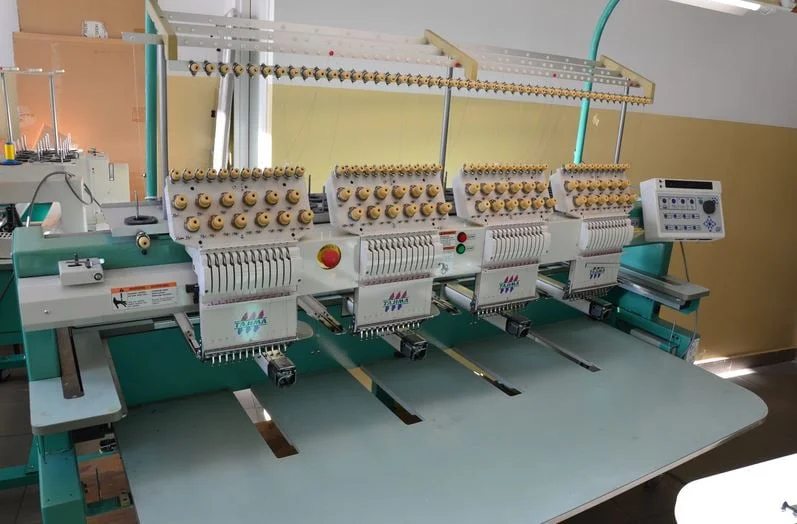 Депозит за 3 года гарантии дешевая вышивальная машина tajima цена на вышивальную машинку с эмульти-головкой 3d вышивка продажу