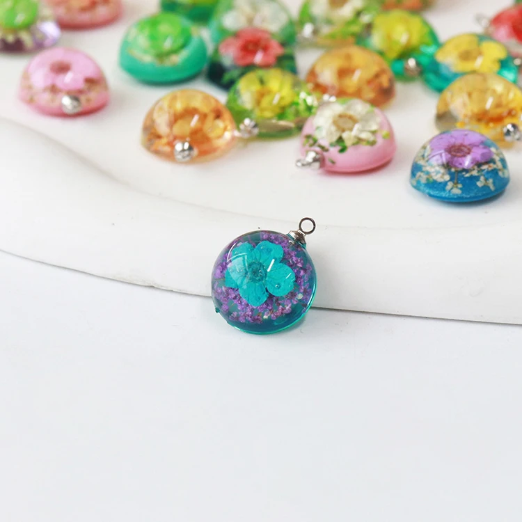 Fashion Jewelry Pendants Acrylic Real Dried Flower Charm Wholesale High Quality Resin Earring Charms
