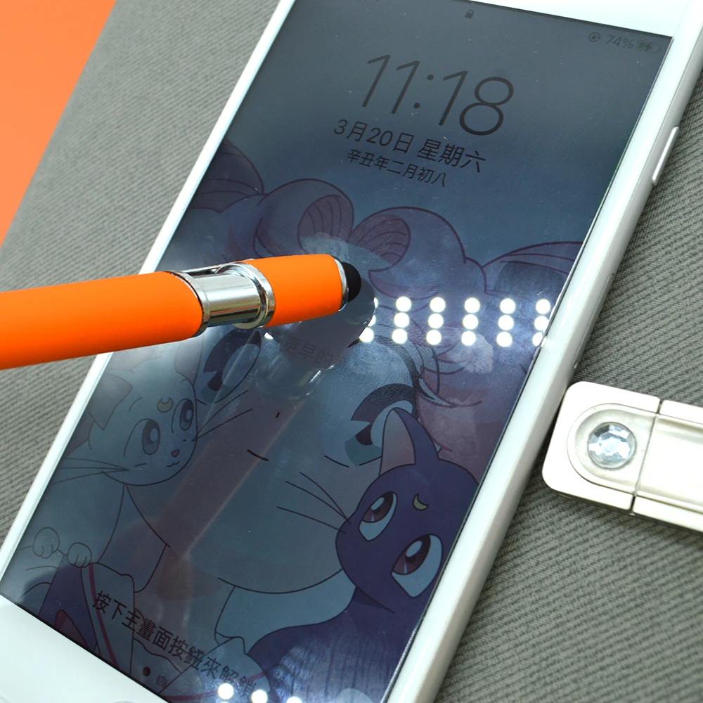 Высококачественная шариковая ручка с резиновым покрытием и мягким металлическим стилусом