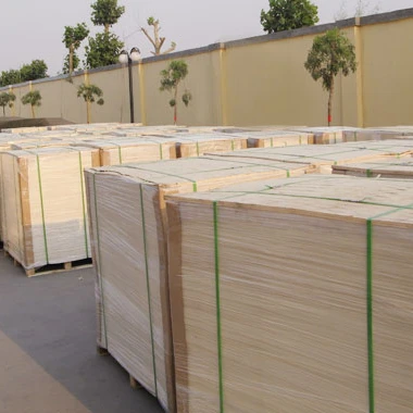 Оптовая продажа с завода, дешевая древесная печать, белые листы, рулоны, офсетная бумага для копировальной книги