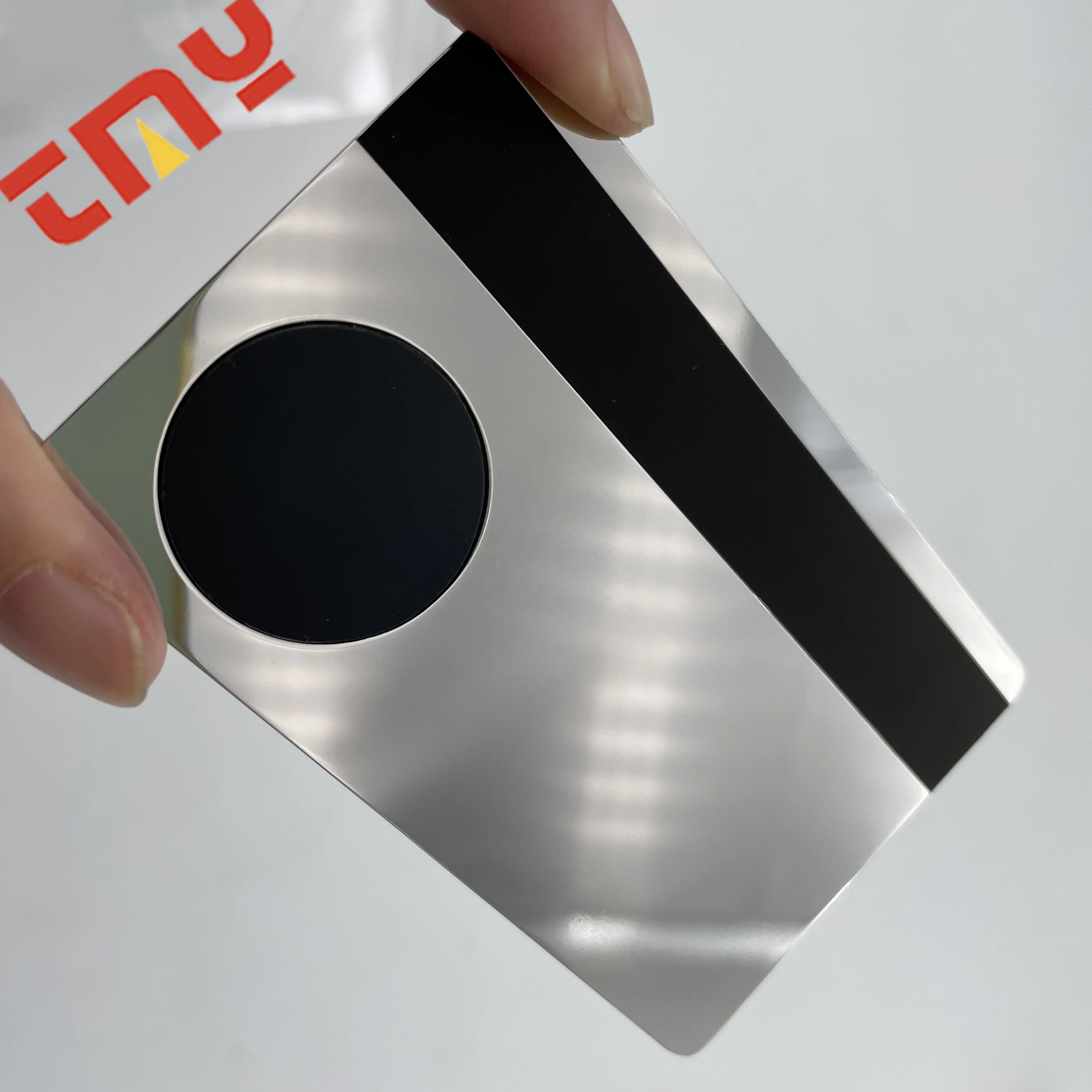 High Quality Personalized Fast Reading Mirror Finish Hidden Chip 213 All Metal NFC Debit Credit Card For Laser Engraving