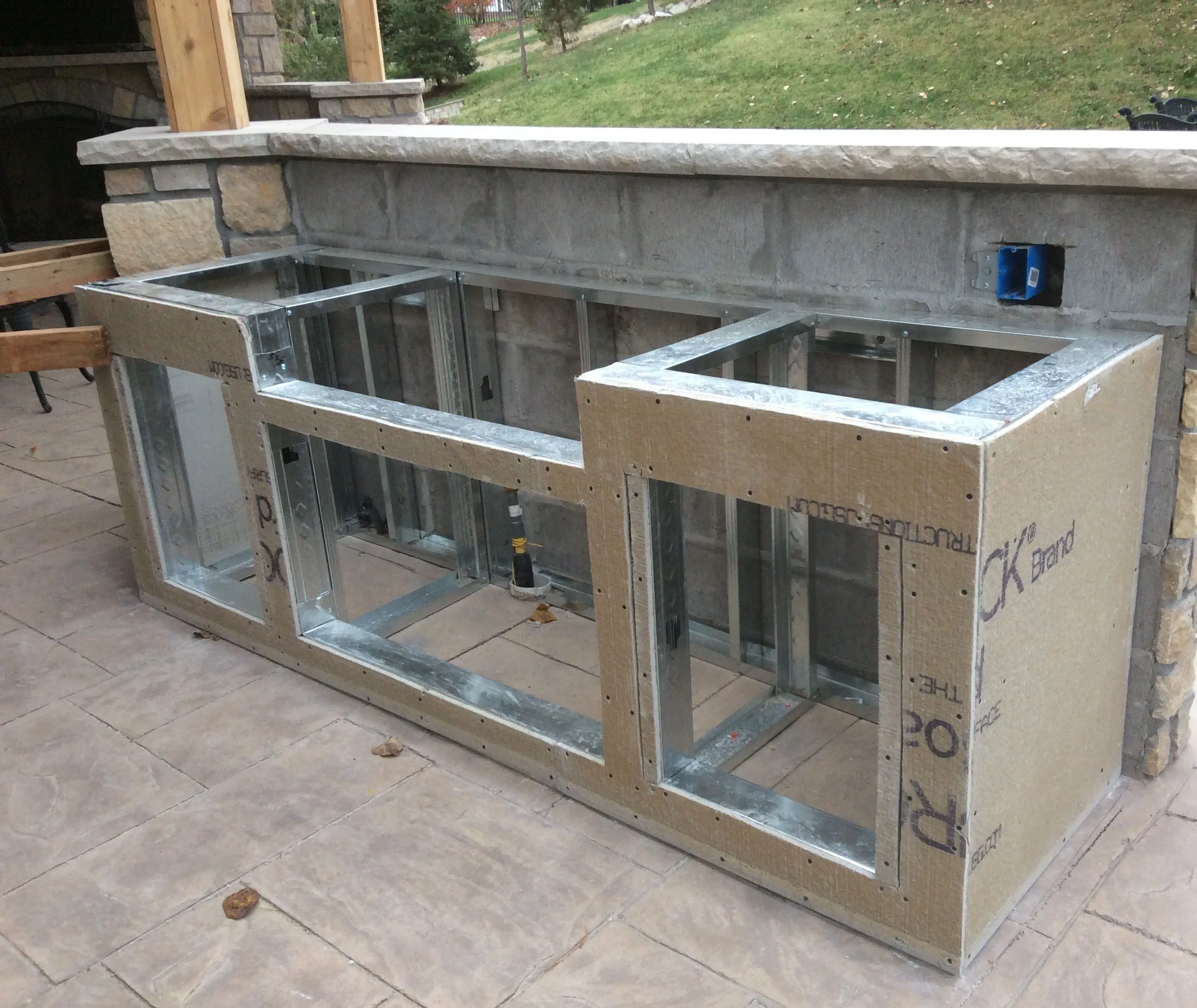 BBQ Island Outdoor Kitchen Frame Stone Veneer Outdoor Kitchen Island Grill With Fridge