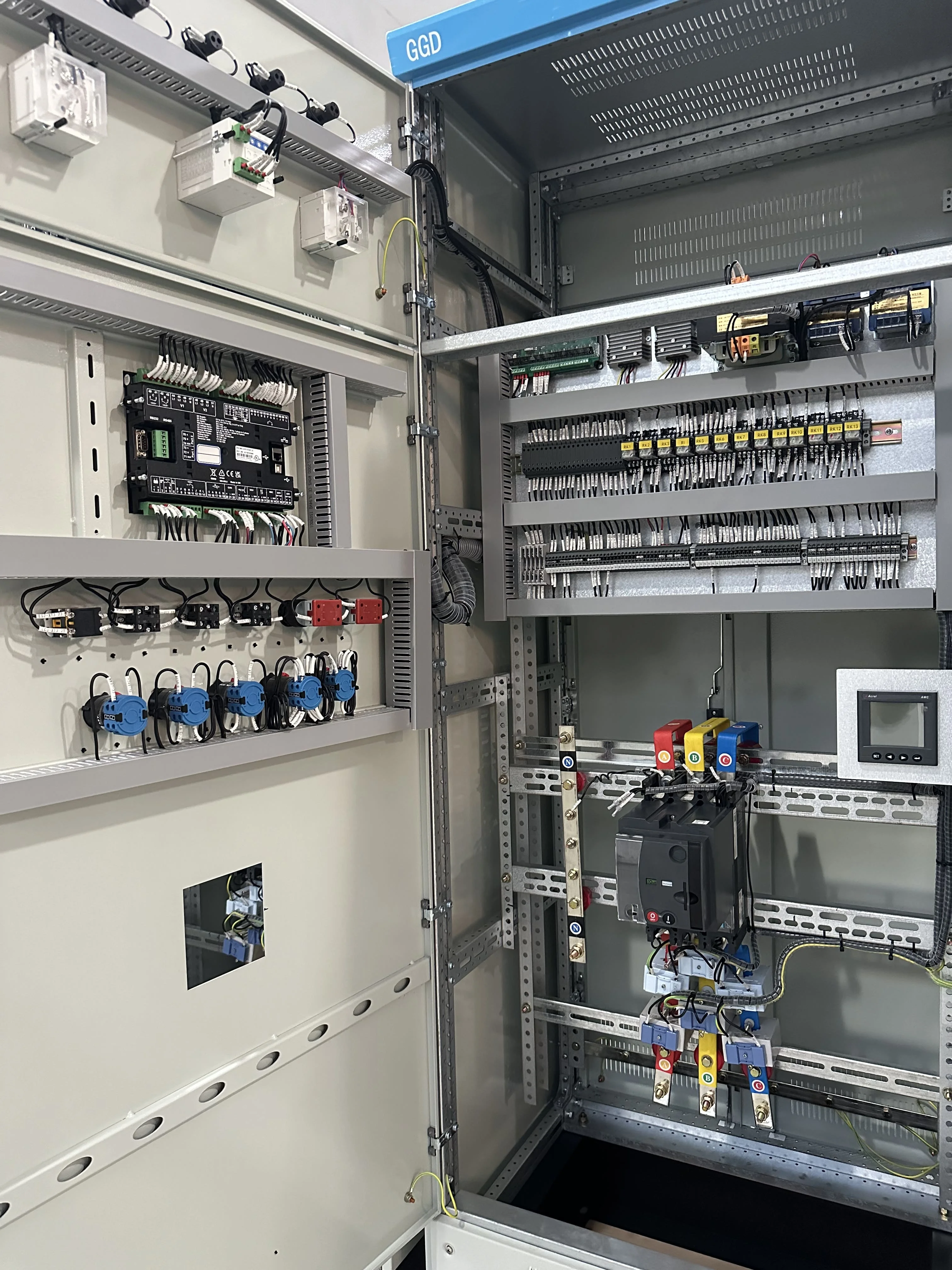 power inverters frequency controller equipment 100KW inverter Industrial Parallel Cabinet