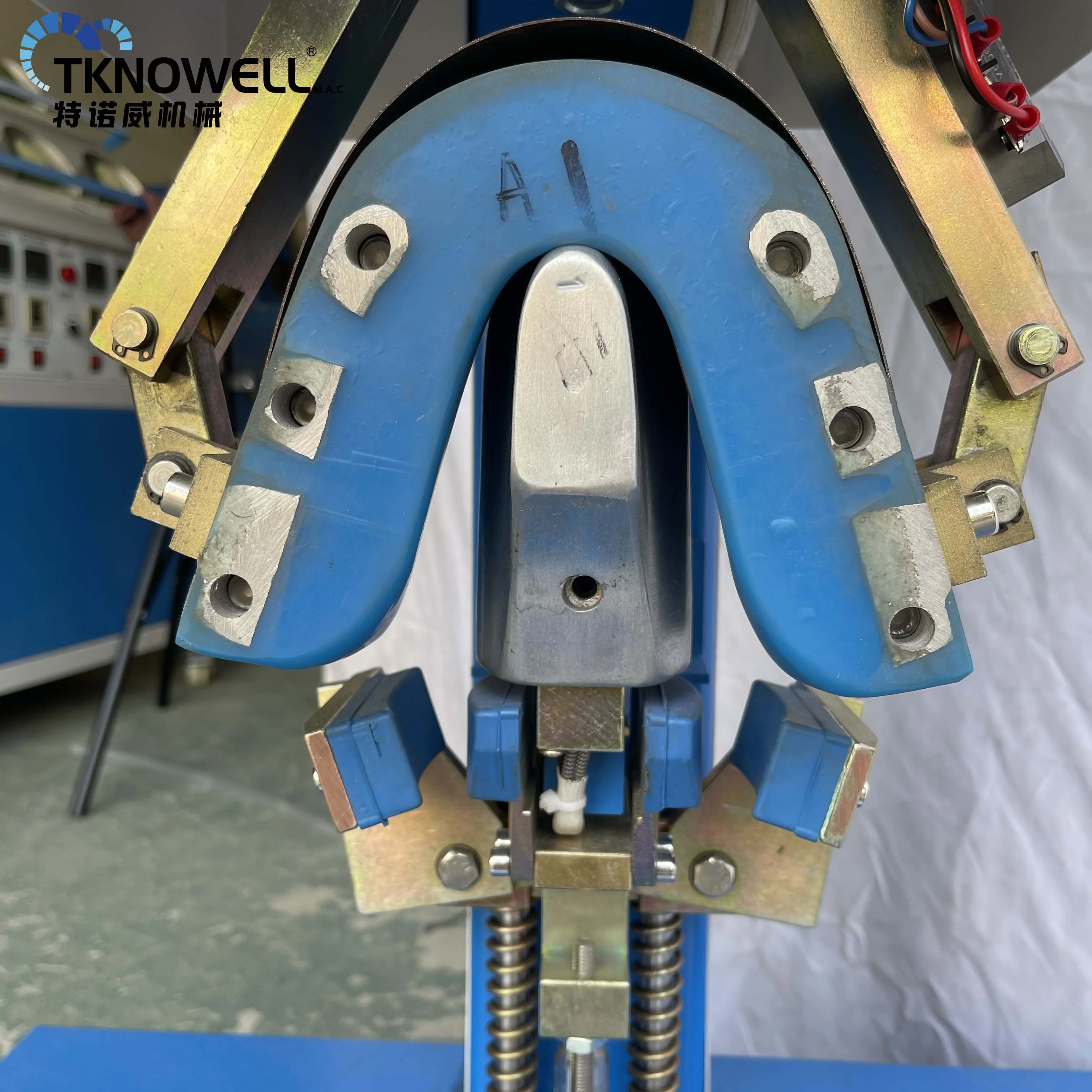 TKW- 231 Single Heat Heel Setting Machine Back Part Moulding Machine For Leather Shoes Shoe Machine