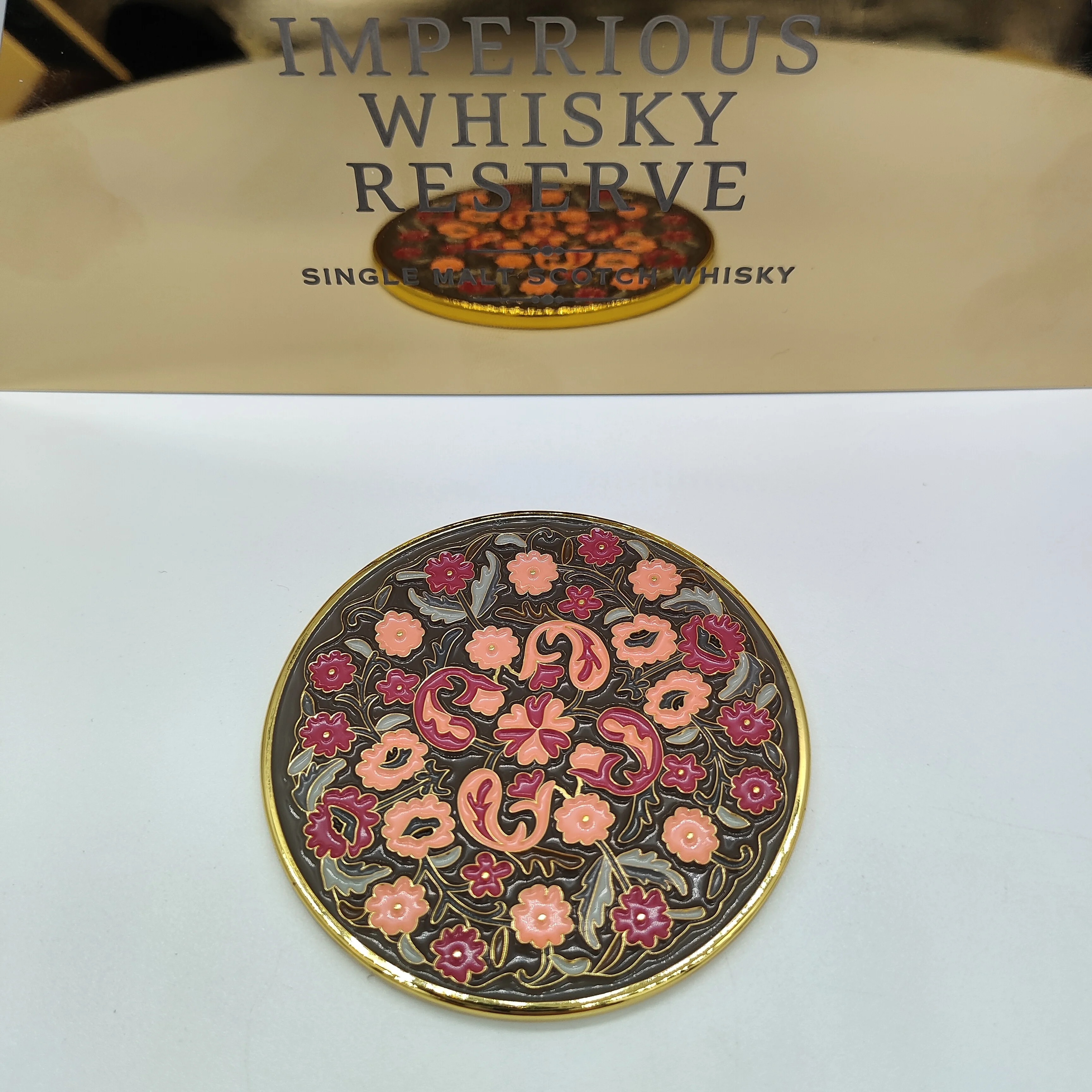 Traditional Style Fashion Pocket Mirror Flower Pattern Old Style Metal Small Makeup Vanity Mirror