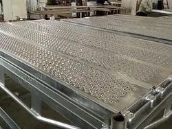 Сертифицированная планка для строительных лесов U-типа (Exp 20 + лет, ширина 320 мм, алюминиевая планка)