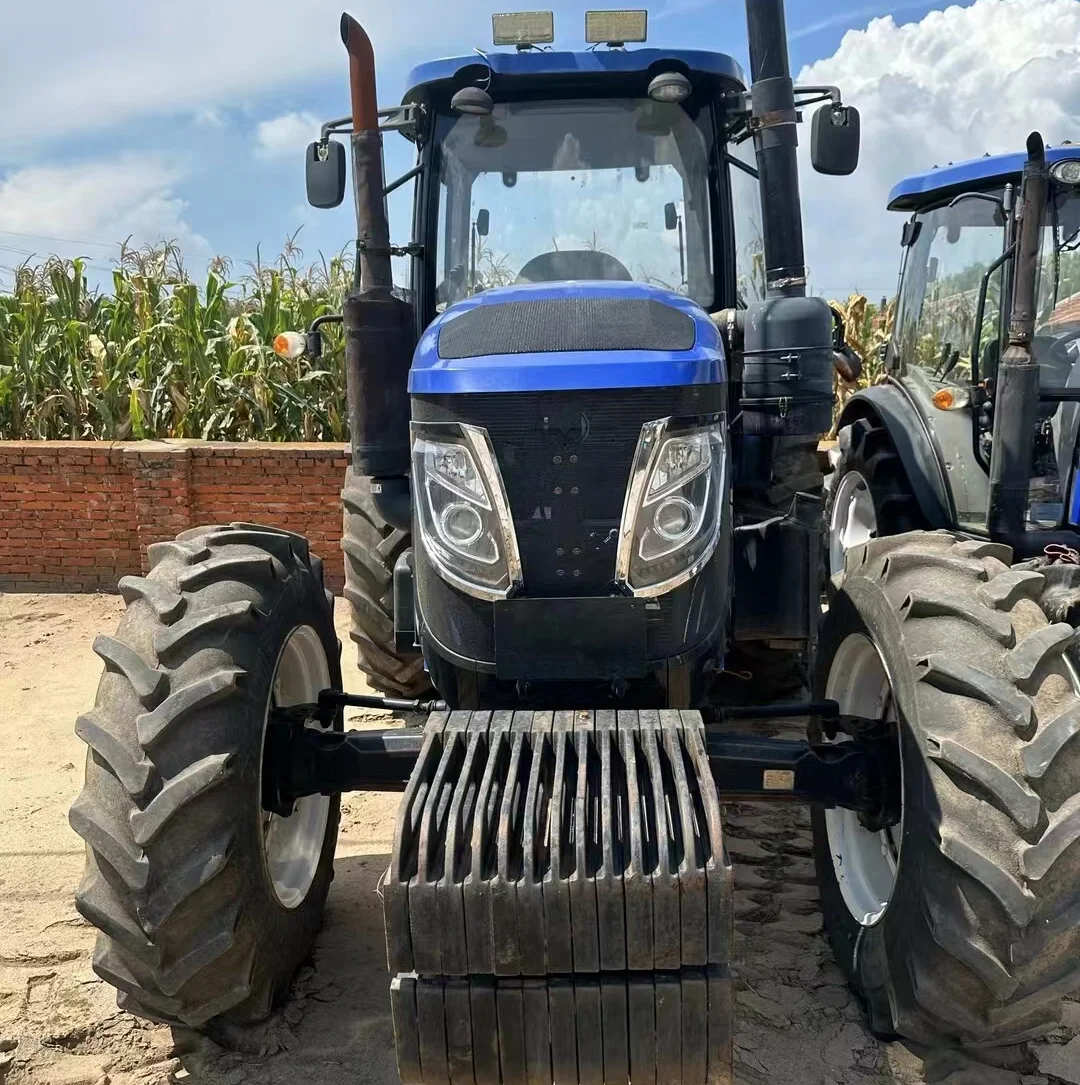 Used tractor LOVOL 200 HP 4WD Large used farm tractor in good condition