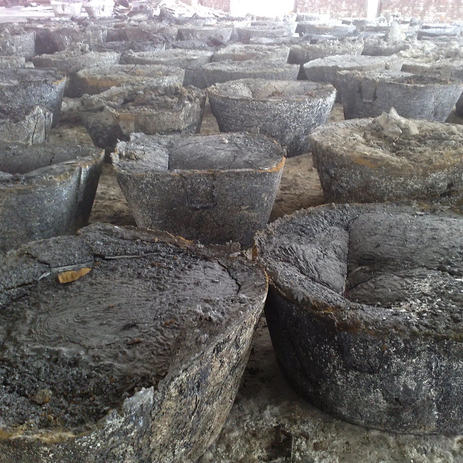 Manufactory Wholesale Industrial High-yield 50-80mm Calcium Carbide For Producing Acetylene Gas