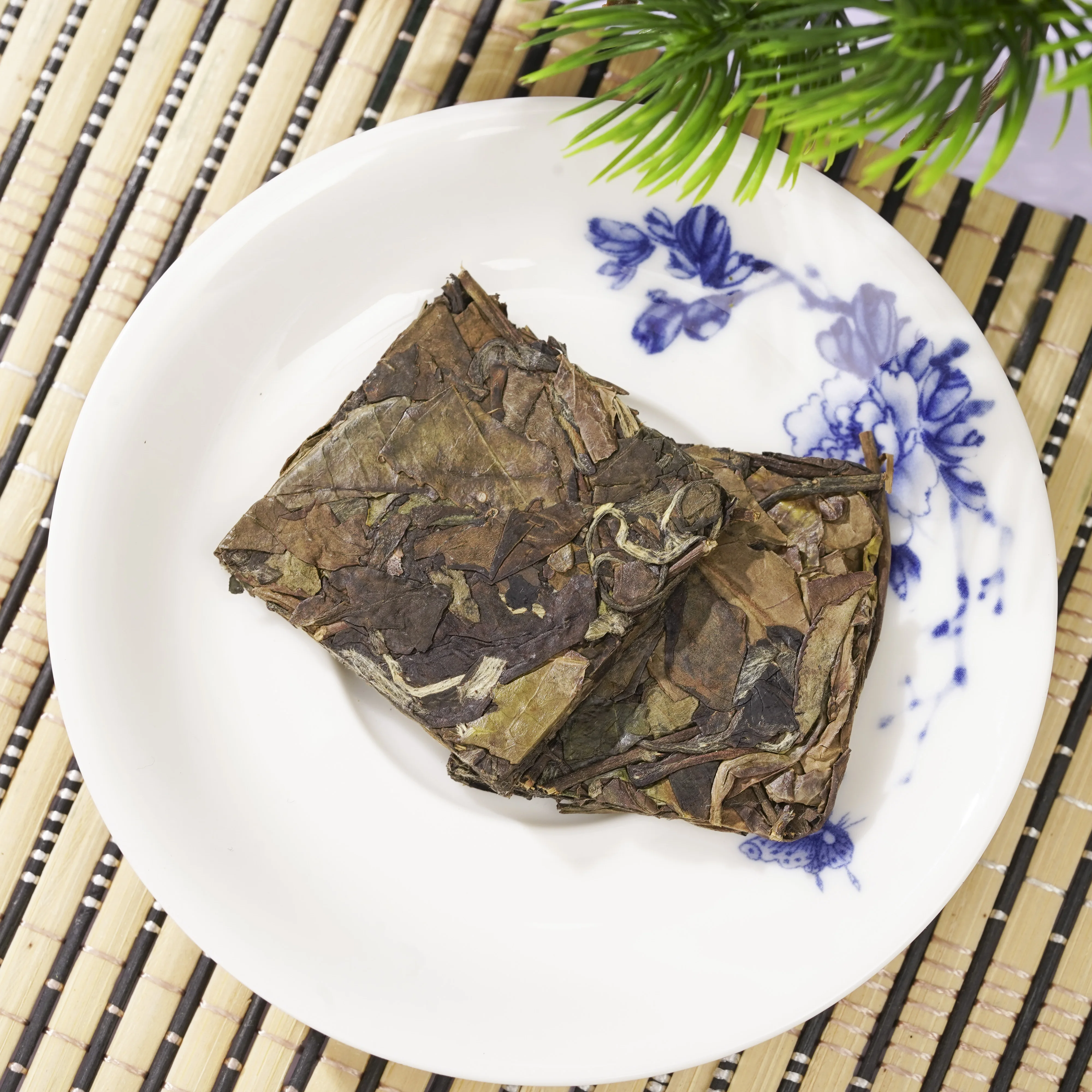 White cracker tea chinese white tea Portable tea with good price