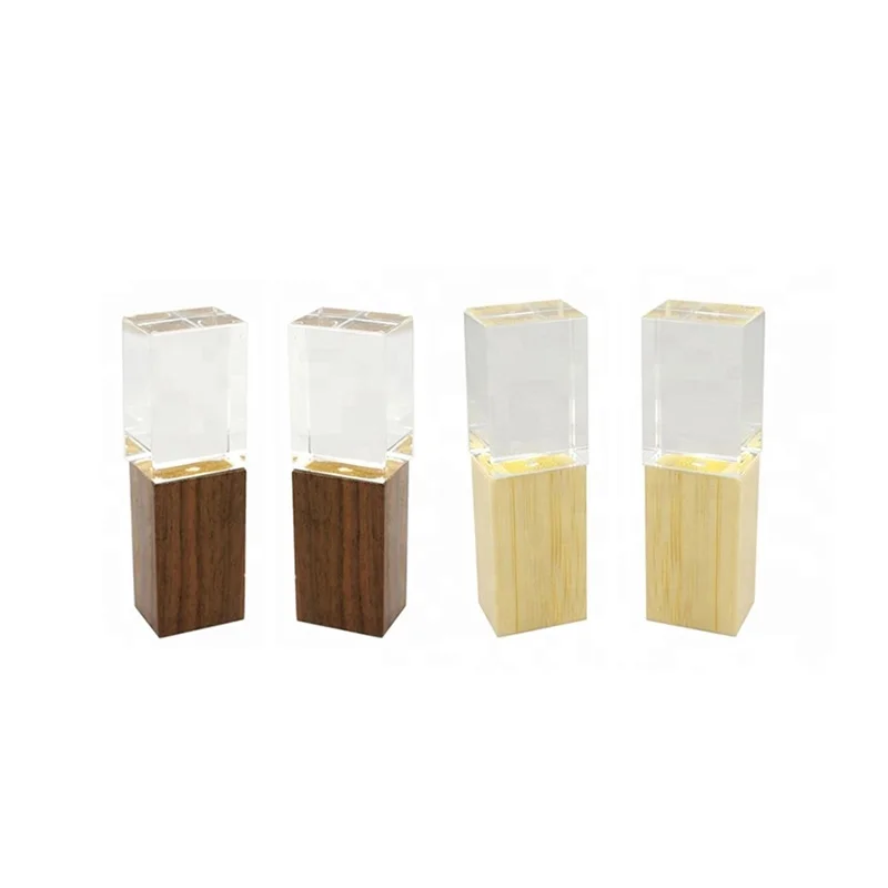 USB-флеш-накопитель со светодиодной подсветкой