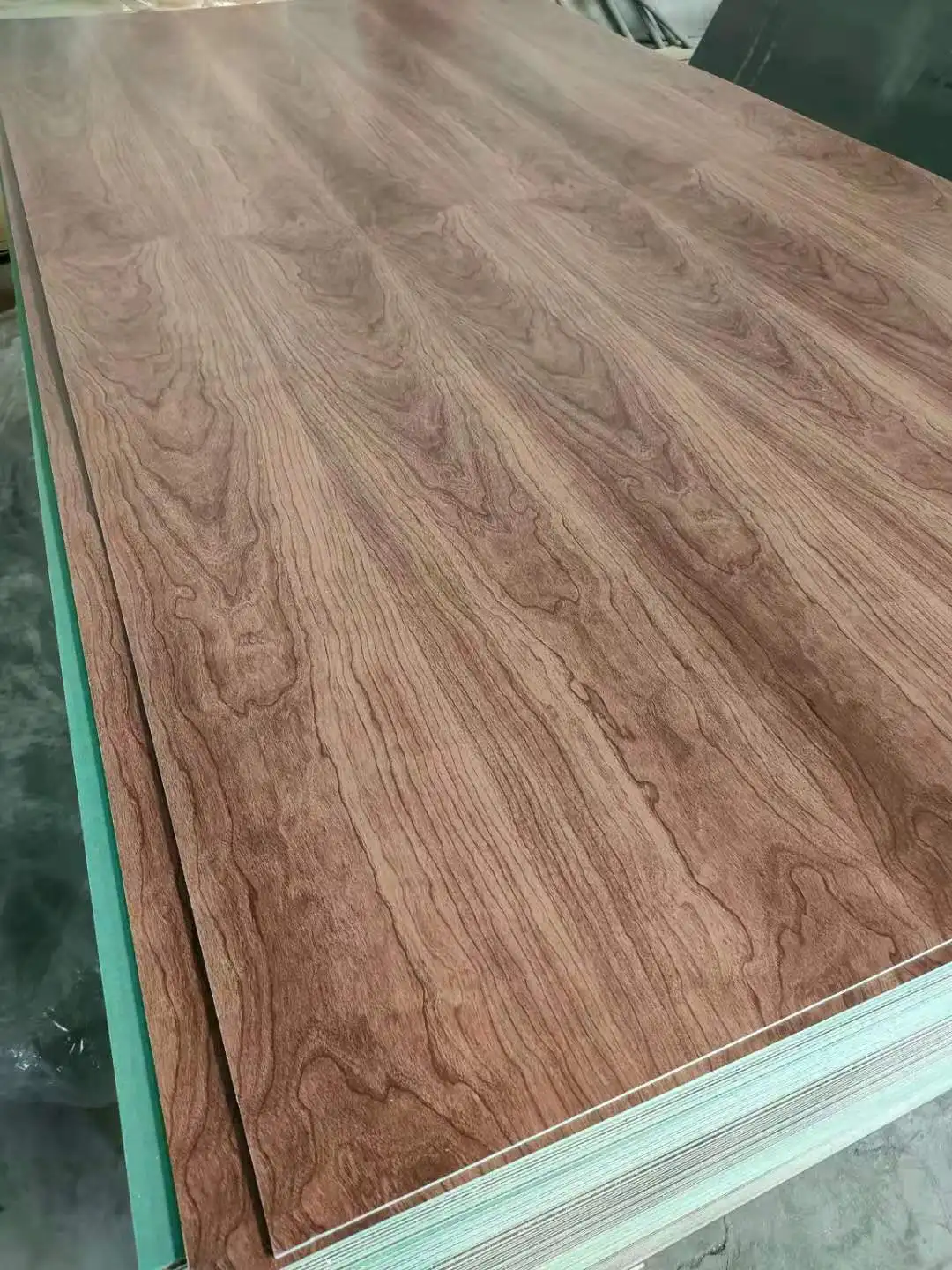 Melamine HMR MDF Board Sheet, High moisture resistant Waterproof MDF 15mm 18mm