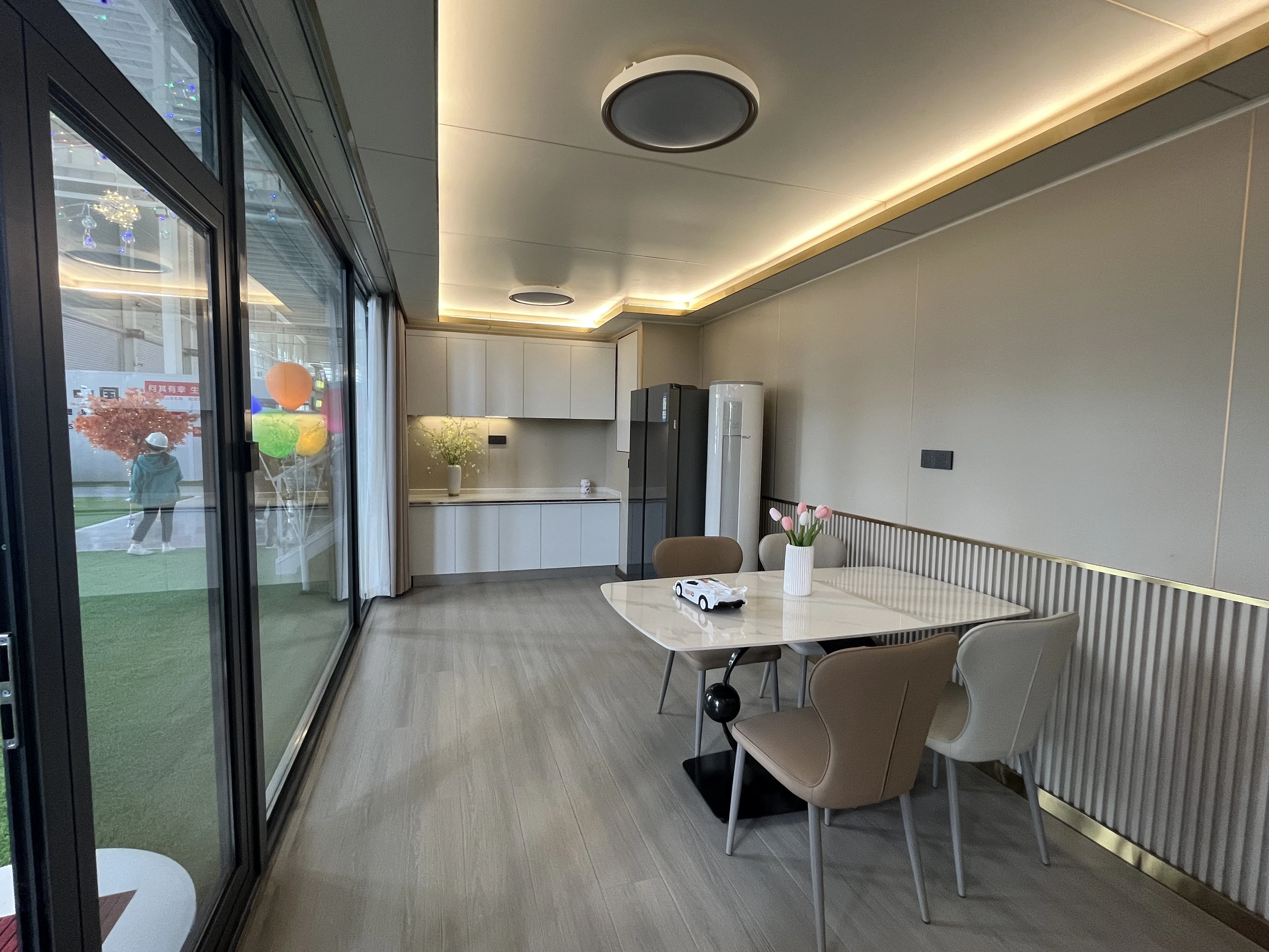 Easy Assembly Modern Design 30 years Service Life winter homes prefabricated container houses home