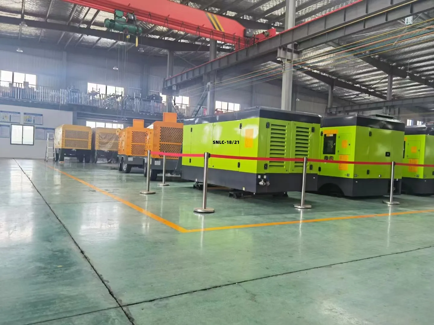 China factory 73.5KW portable rotary screw air compressor 4 cylinder engine for for Urban Construction