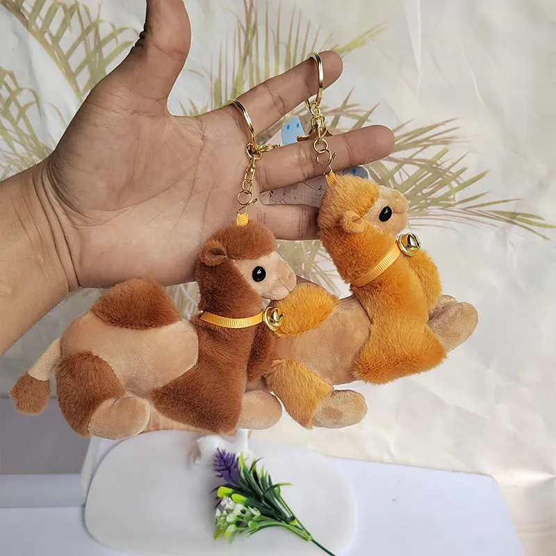 Wholesale Camel Keychain Stuffed Animals Toys Desert Key Chains Zoo Animals Keyring Claw Machine Plush Doll Camel Plush Keychain
