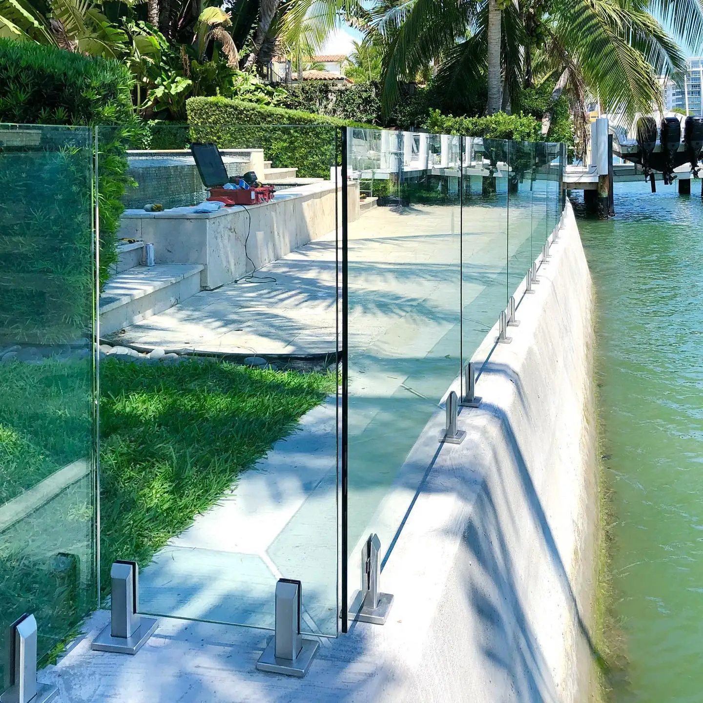 Y L 316 Anti-rust face mount glass railings fence glass railing glass spigot