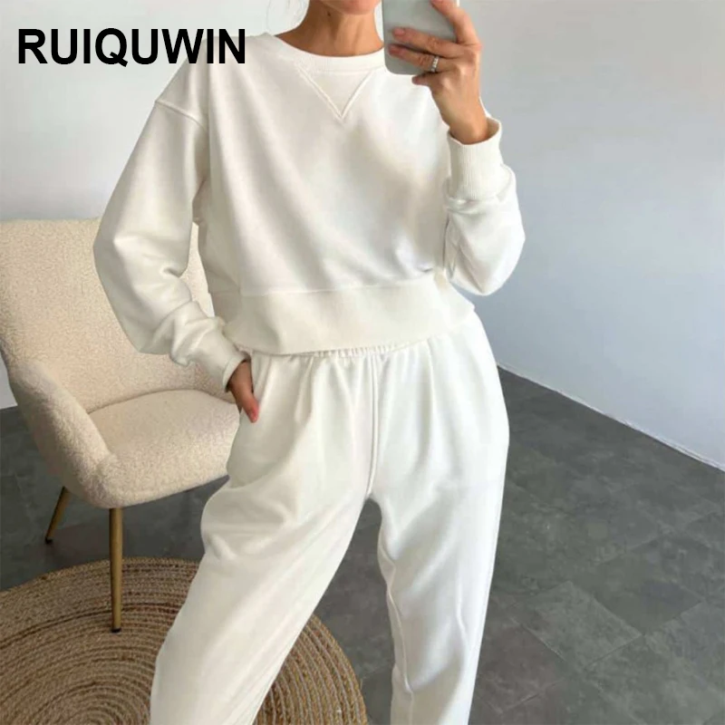 RUIQUWIN Custom Logo Sportswear Sweatsuit Workout Jogging Suits Womens Tracksuit Crop Top Tracksuits 2 Piece Set