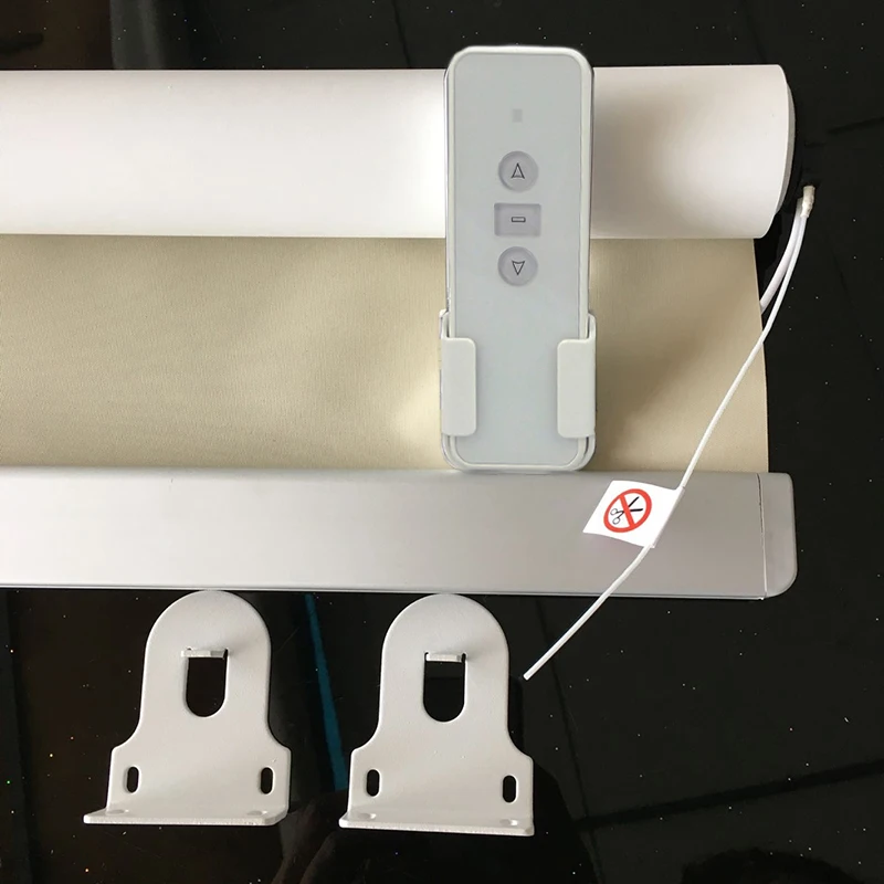 
 Автоматические роликовые шторы с Wi-Fi двигателем для умного дома  