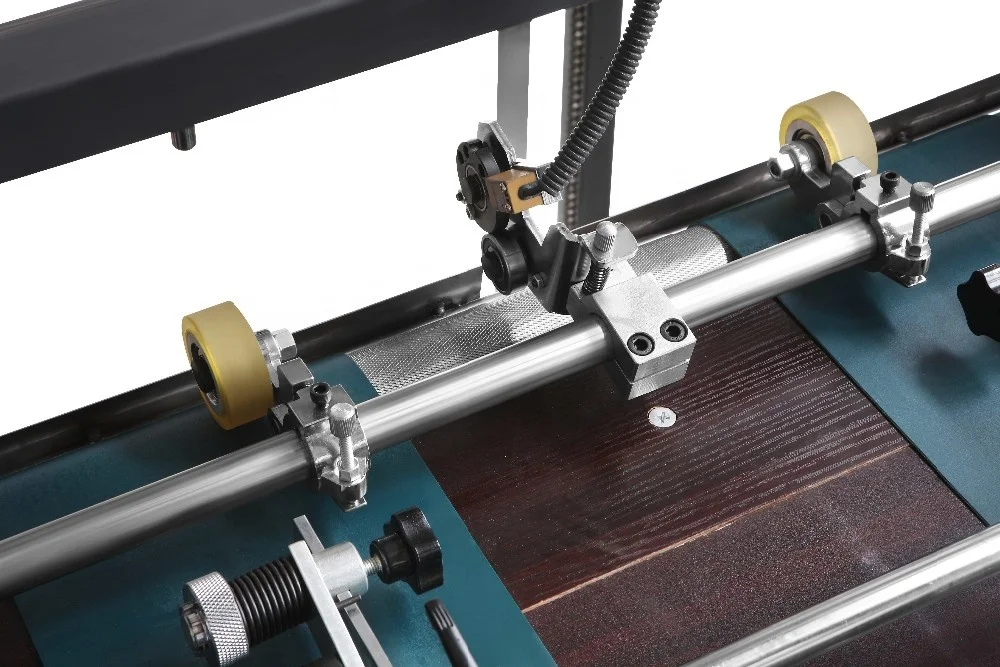 2019 CE certification manual & semi-automatic flute laminating machine